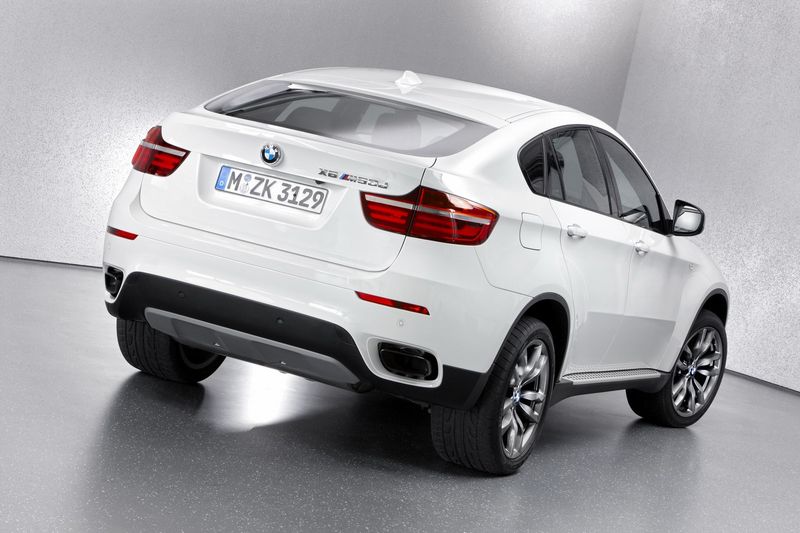 Компания BMW представила линейку автомобилей M Performance (51 фото+видео)