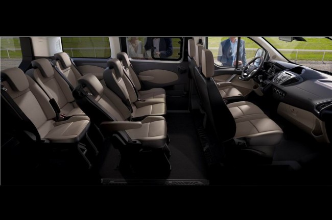 Новый Ford Tourneo Custom 2012 (3 фото)